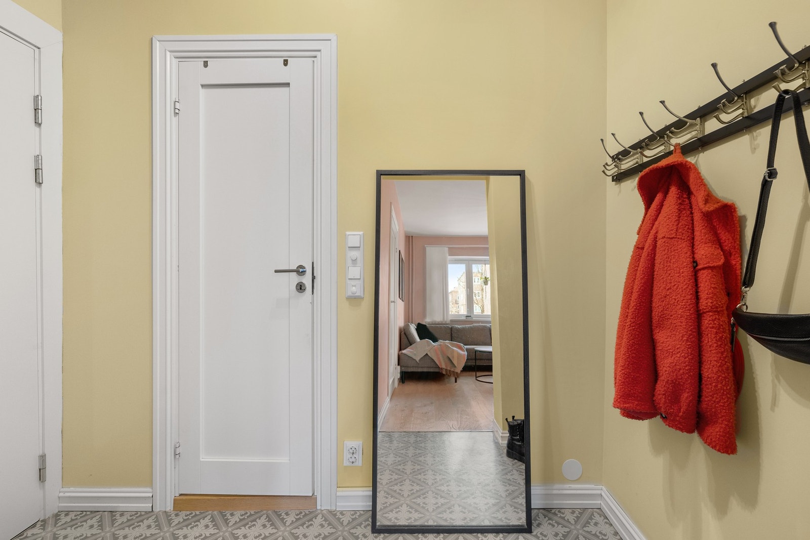 Sameiet har IN-ordning, dersom andel gjeld nedbetales vil felleskostnadene bli kr. 2.692,- Galleribilde