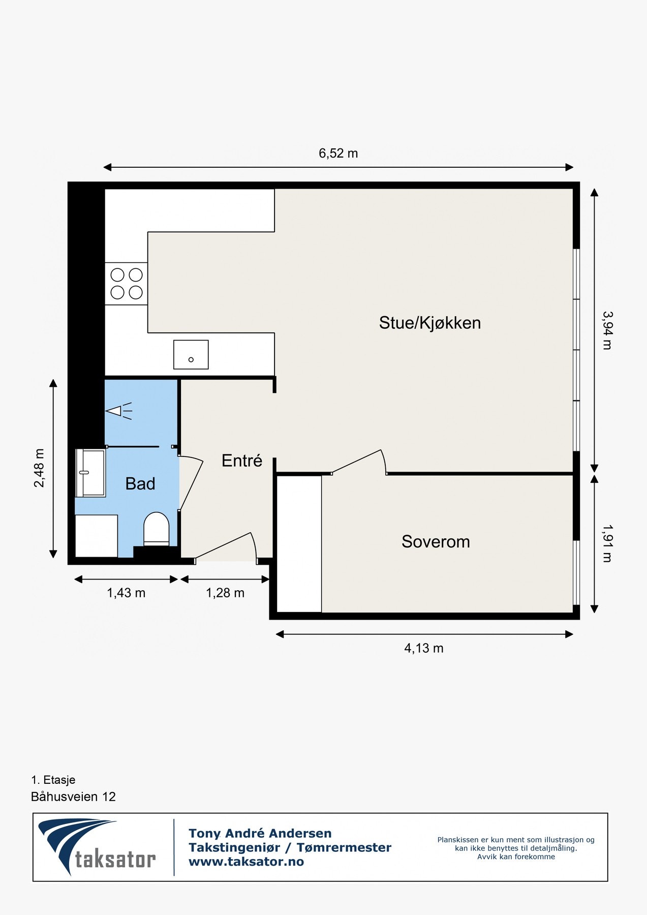 Leiligheten ligger i en meget høy 1. etg. (Virker som 2. etg.) og inneholder: Stue/kjøkken, soverom, bad/wc samt entrè. I tillegg disponerer boligen en kjellerbod på ca. 3 kvm Galleribilde