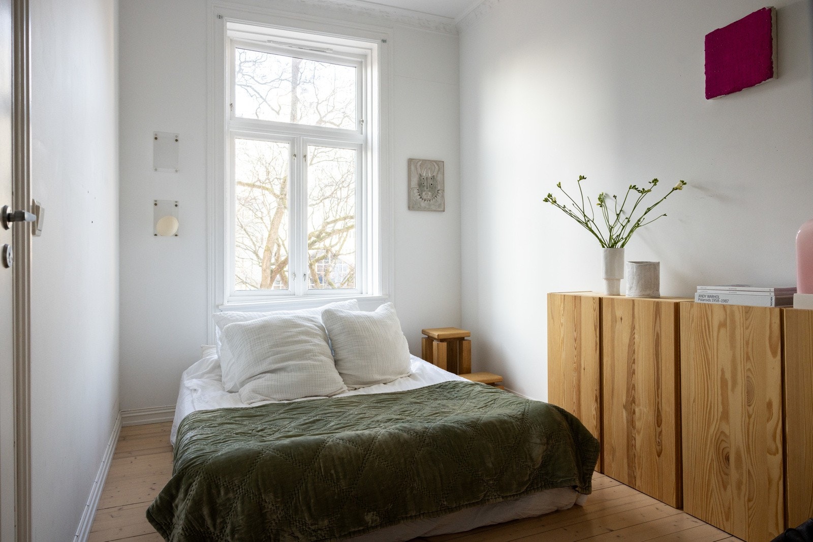 Fint hovedsoverom med god plass til dobbeltseng. Galleribilde