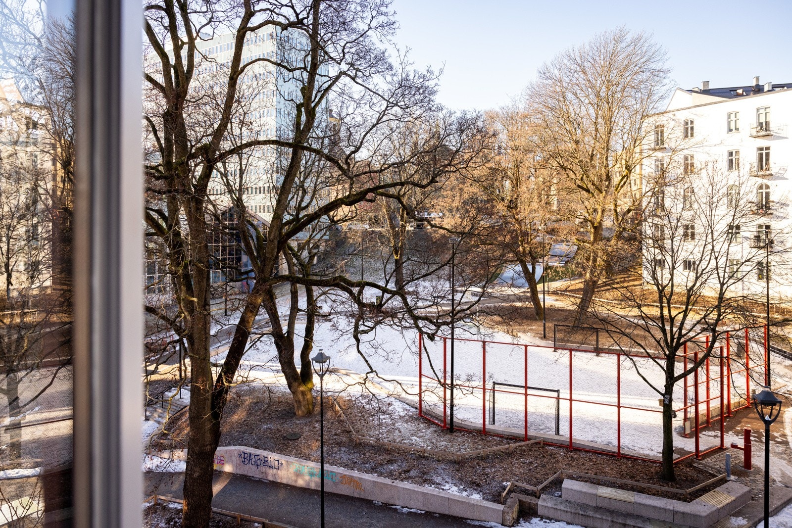 Fint utstyn mot Kristparken. Galleribilde