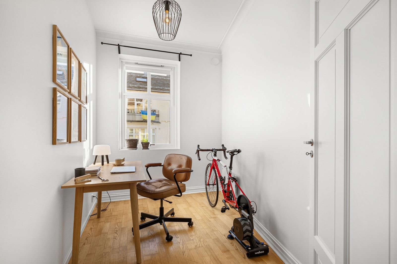 Rommet har av dagens eiere også blitt benyttet som kontor. Galleribilde