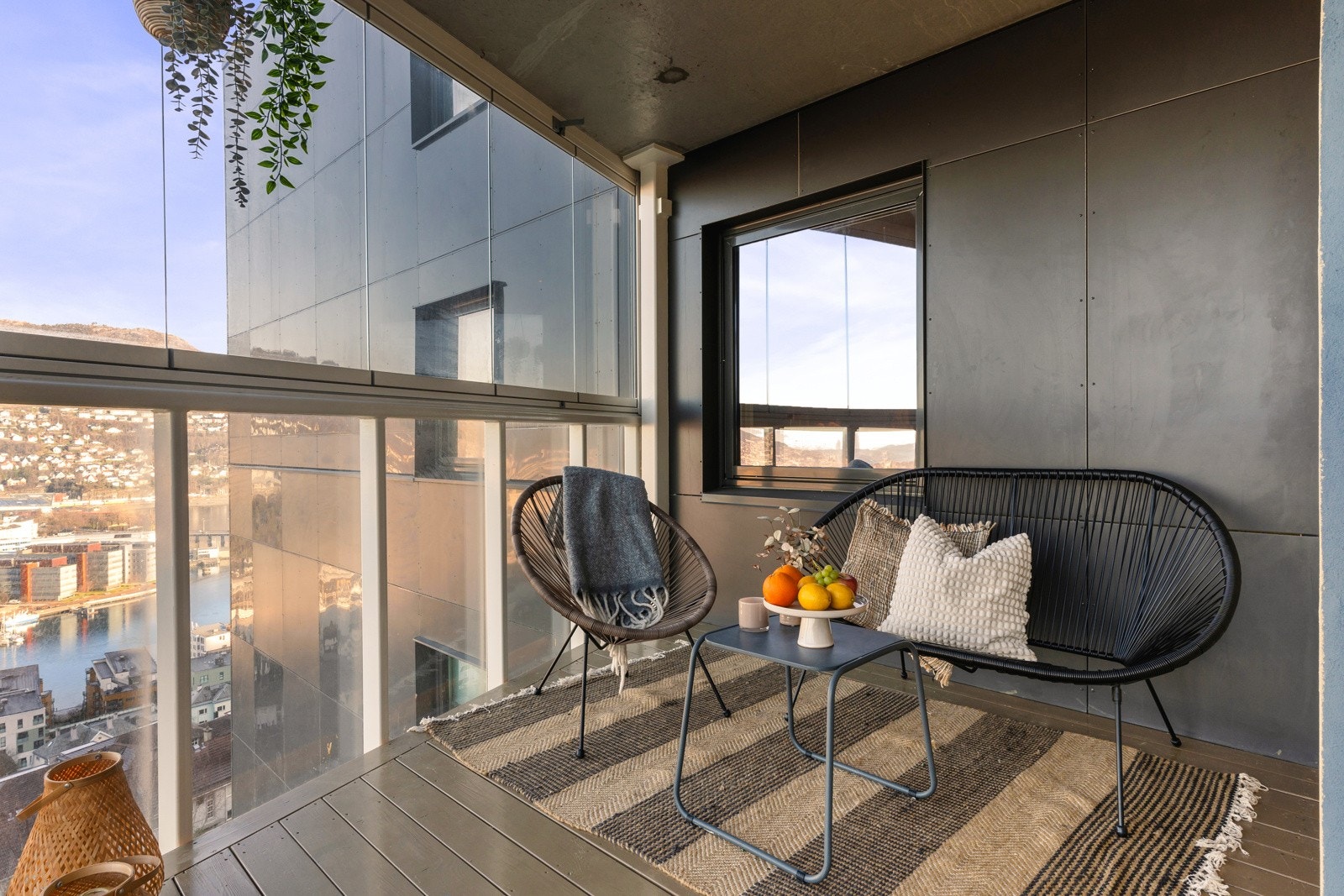 Her har du god plass til å møblere med ønskelig utemøbel. Galleribilde