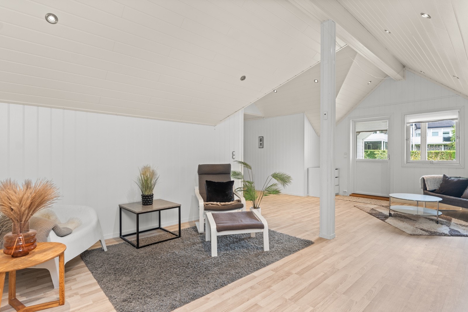 Lys og fin loftstue Galleribilde