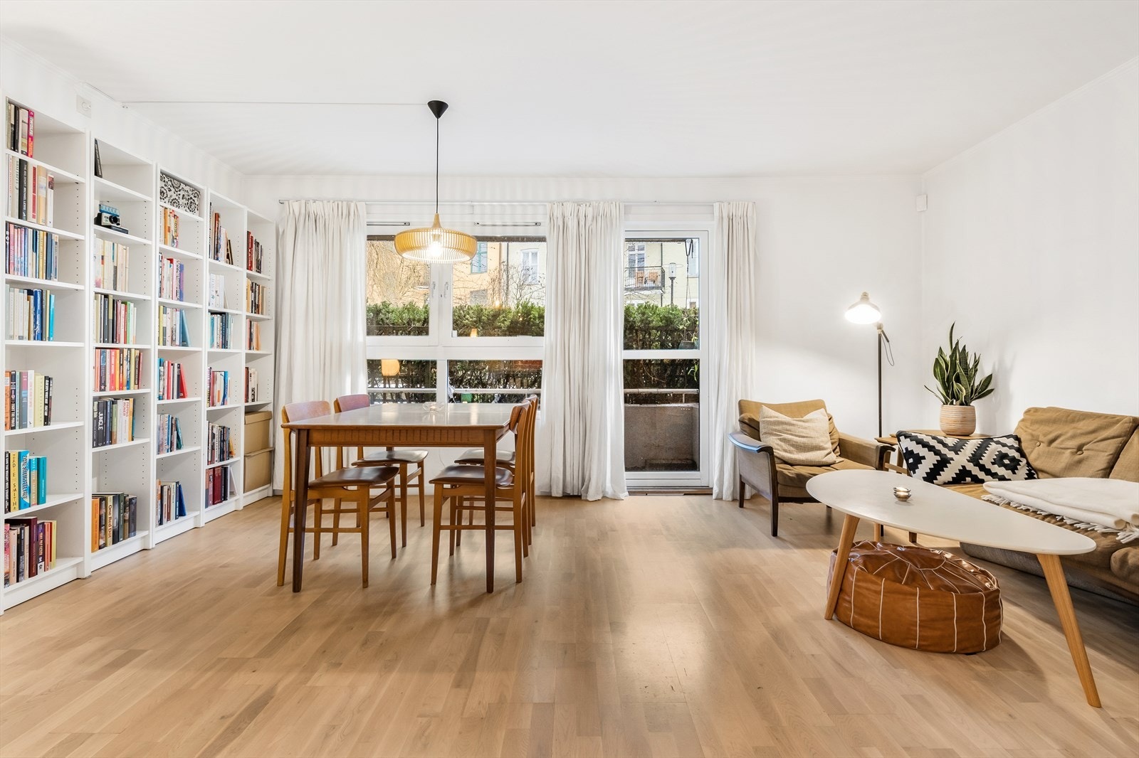 Velkommen til Vålerenggata 15 presentert av Sander H. Skrettingland v/Nordvik. Galleribilde