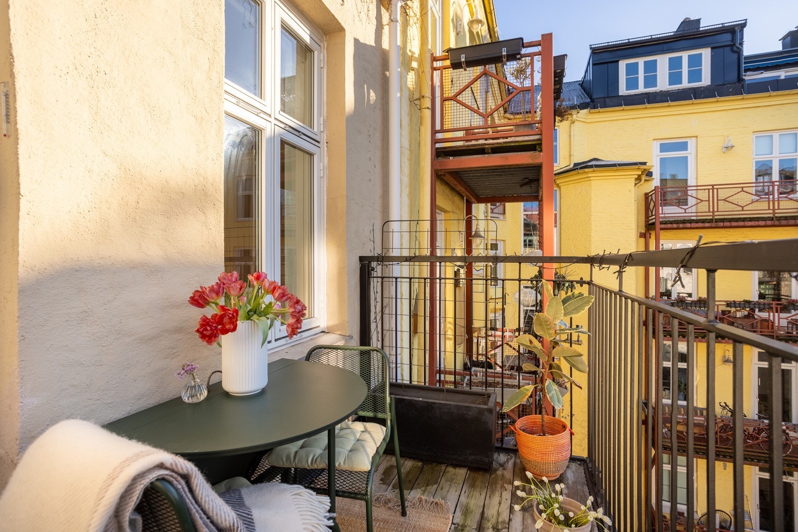 Plass til hyggelig utemøblement. Galleribilde