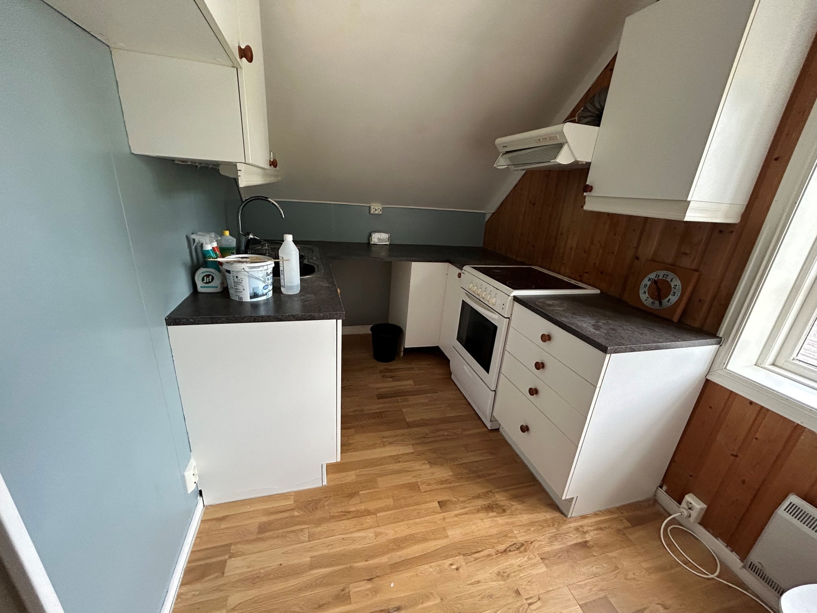 Kjøkken i hoveddelen i eneboligen Galleribilde