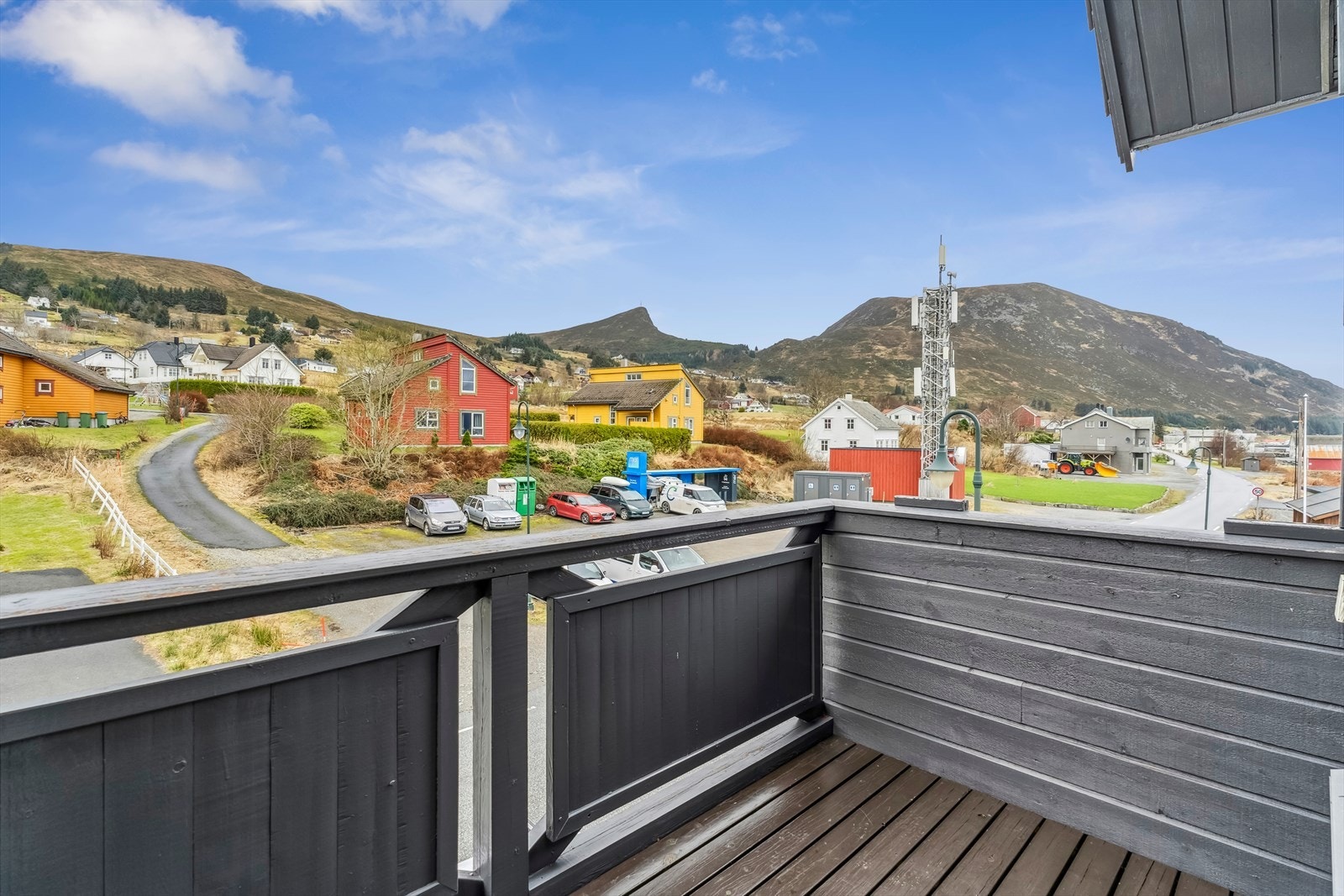 Balkong med gode solforhold Galleribilde