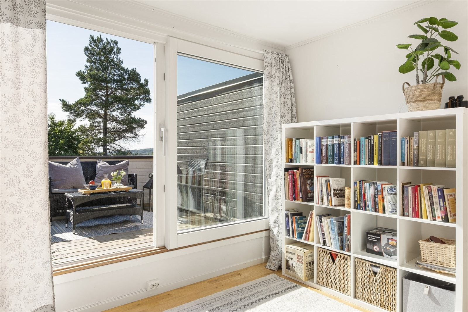 Et perfekt rom for barna når de har venner på besøk, som soverom, lekerom, TV-stue, treningsrom e.l. Galleribilde