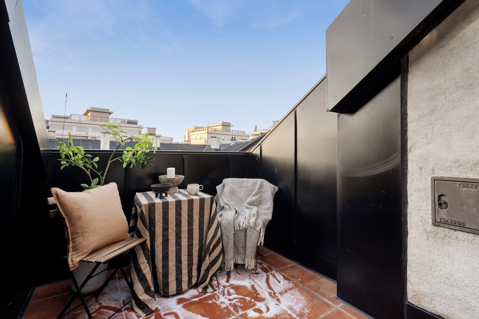 Ingrid Elgaaen v/Nordvik ønsker velkommen til Sunnmørgata 1C! Galleribilde