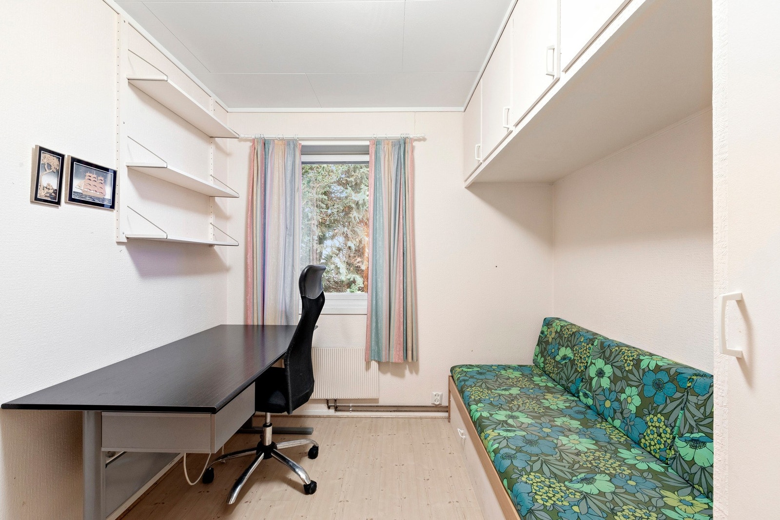 Soverom i sokkel på 6,5 kvm. Galleribilde