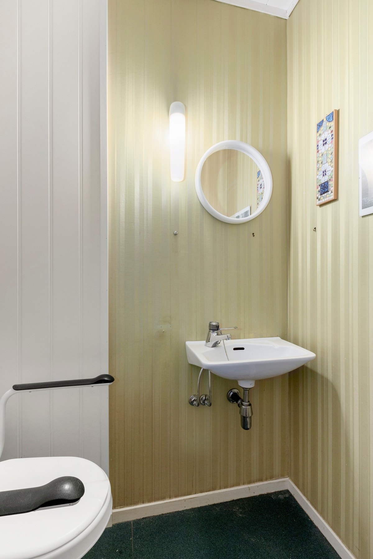 Separat wc-rom. Galleribilde