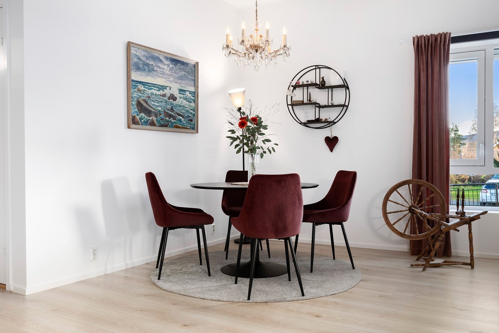 Hyggelig spisekrok. Galleribilde