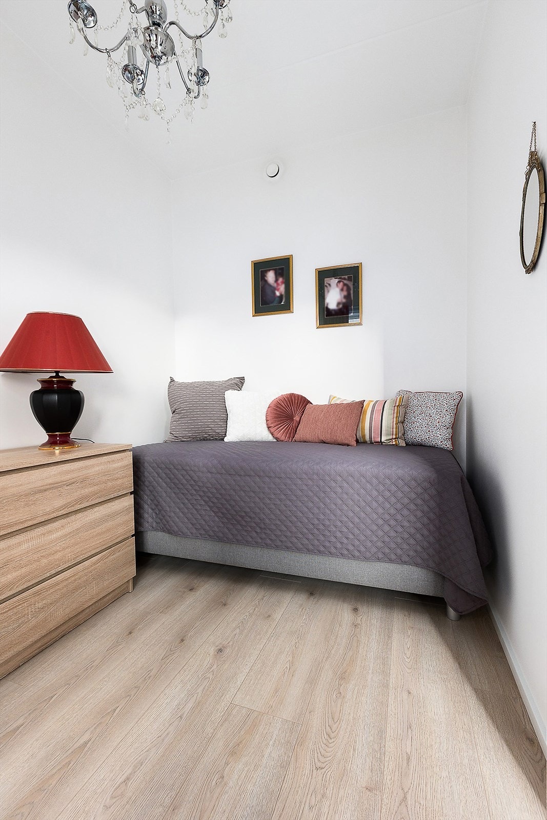 Soverom 2 kan benyttes som gjesterom/kontor Galleribilde