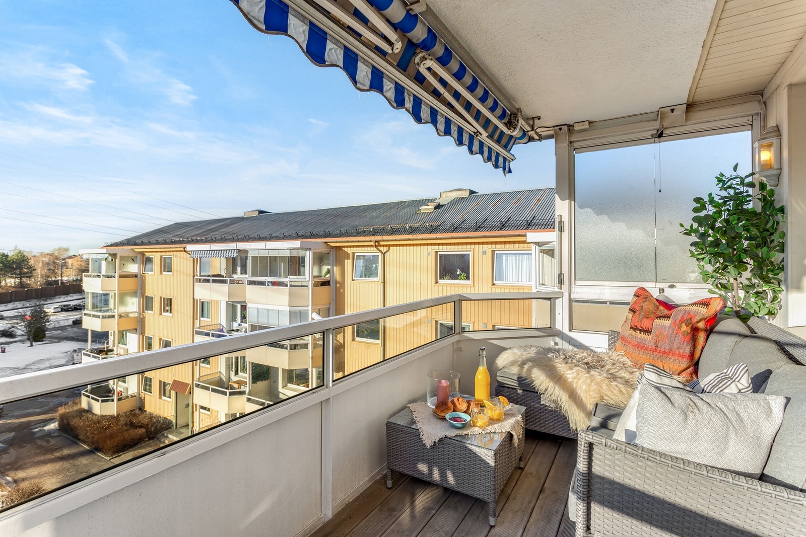 Med en vestvendt orientering har man glede av ettermiddags- og kveldssolen. Galleribilde