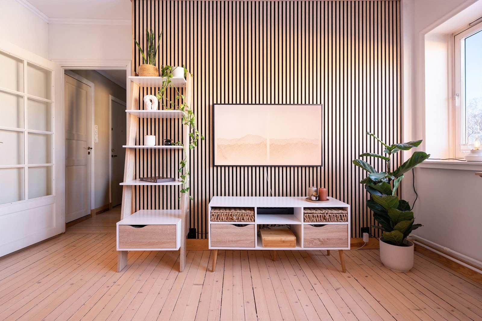 Fyring og varmtvann er inkludert i felleskostnadene og sørger for lave, månedlige boutgifter. Galleribilde