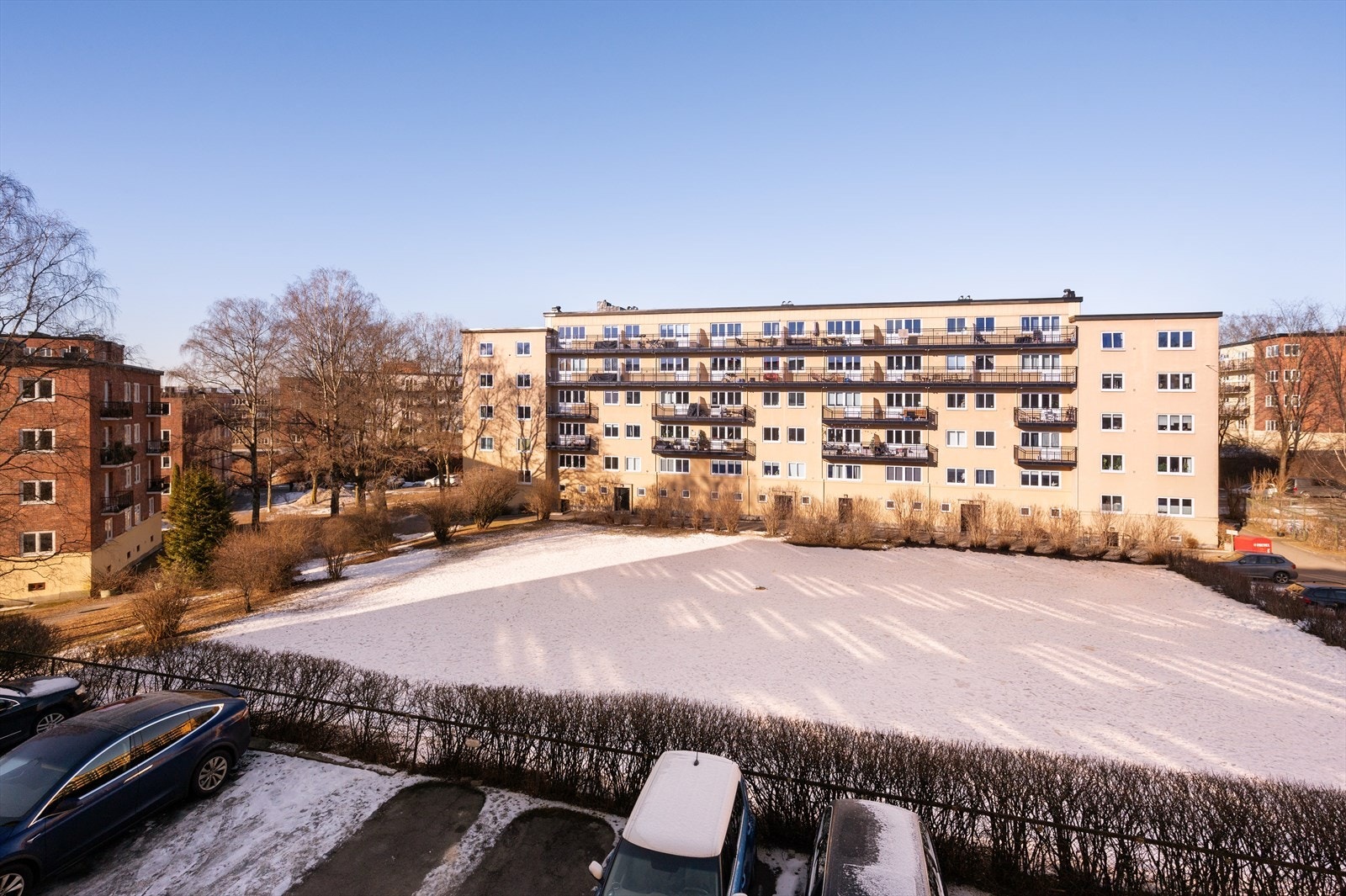 Utsyn fra leiligheten mot grøntområder Galleribilde