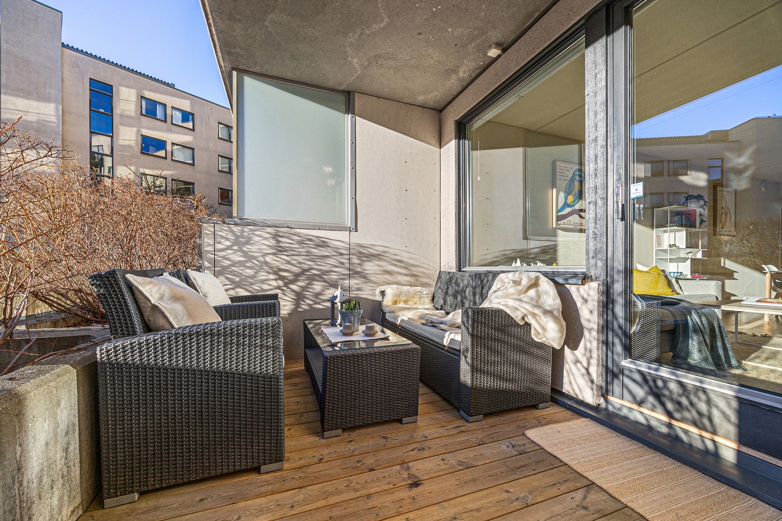 På terrassen får du sol fra cirka kl. 1400 på sommerstid. Galleribilde