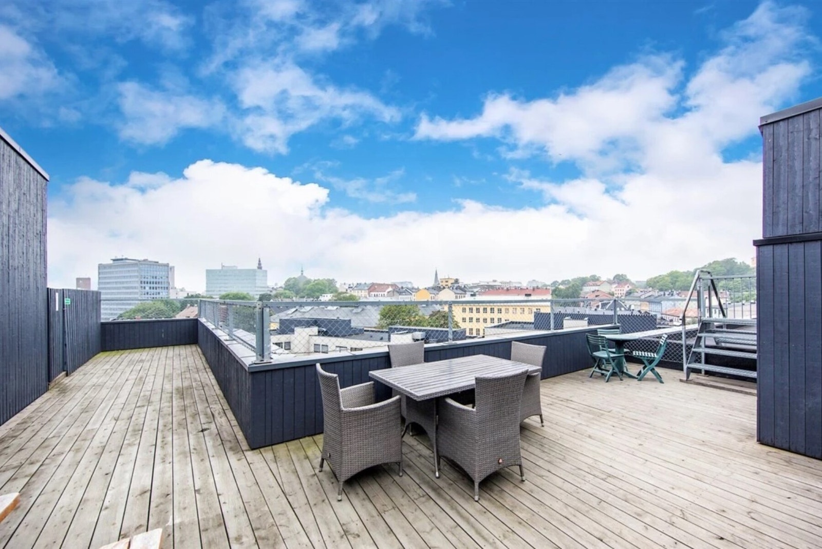 Felles takterrasse. Sommerbilder fra tidligere salg. Galleribilde