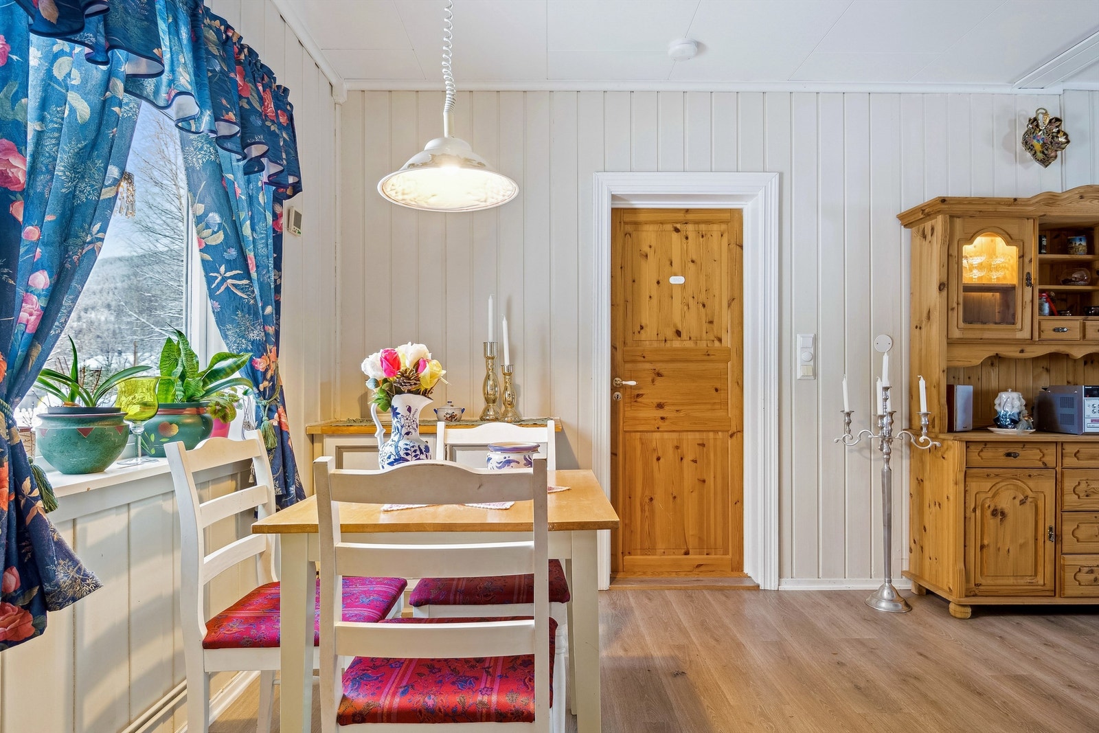 Koselig spiseplass Galleribilde