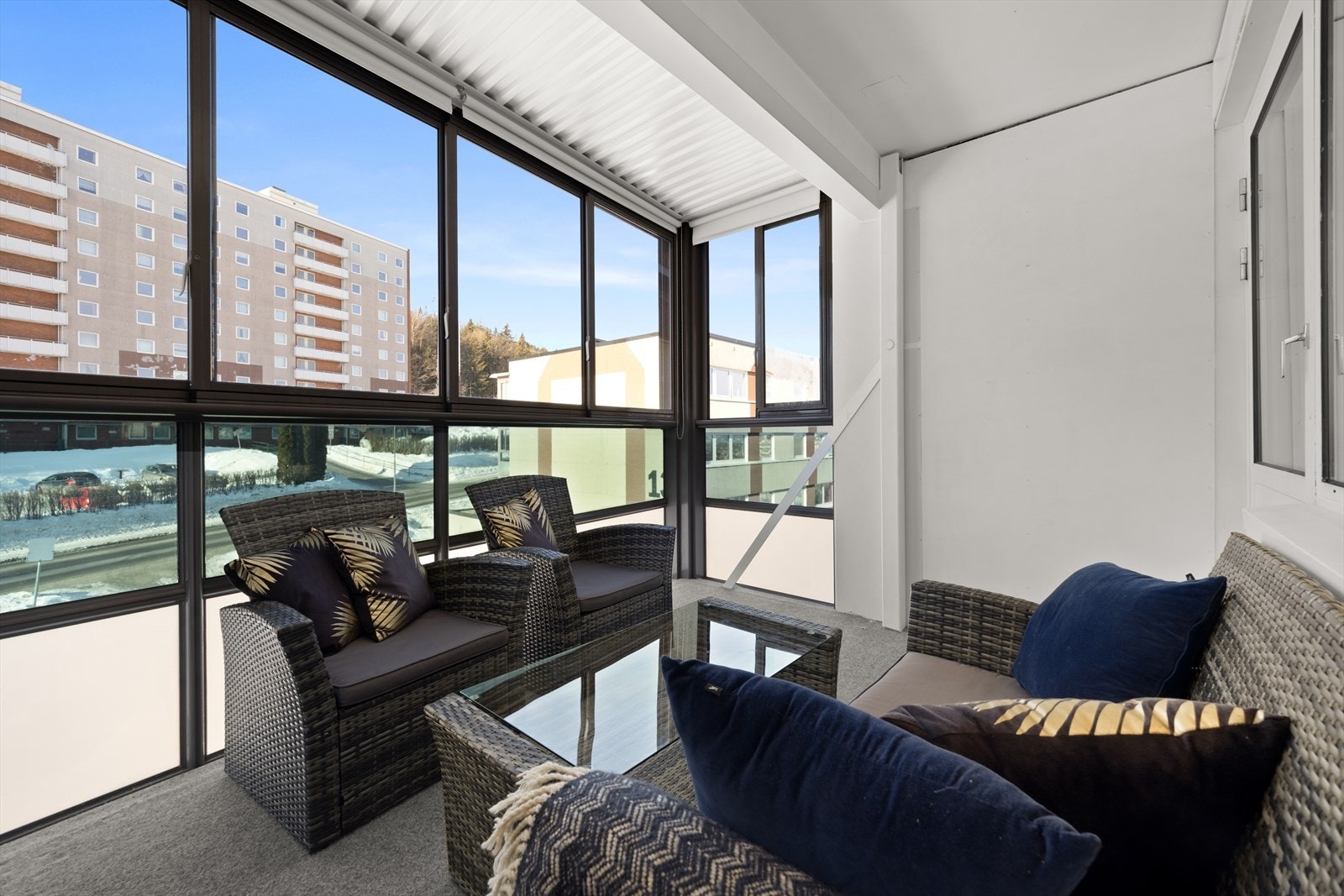 Innglasset balkong på ca 9m2 Galleribilde