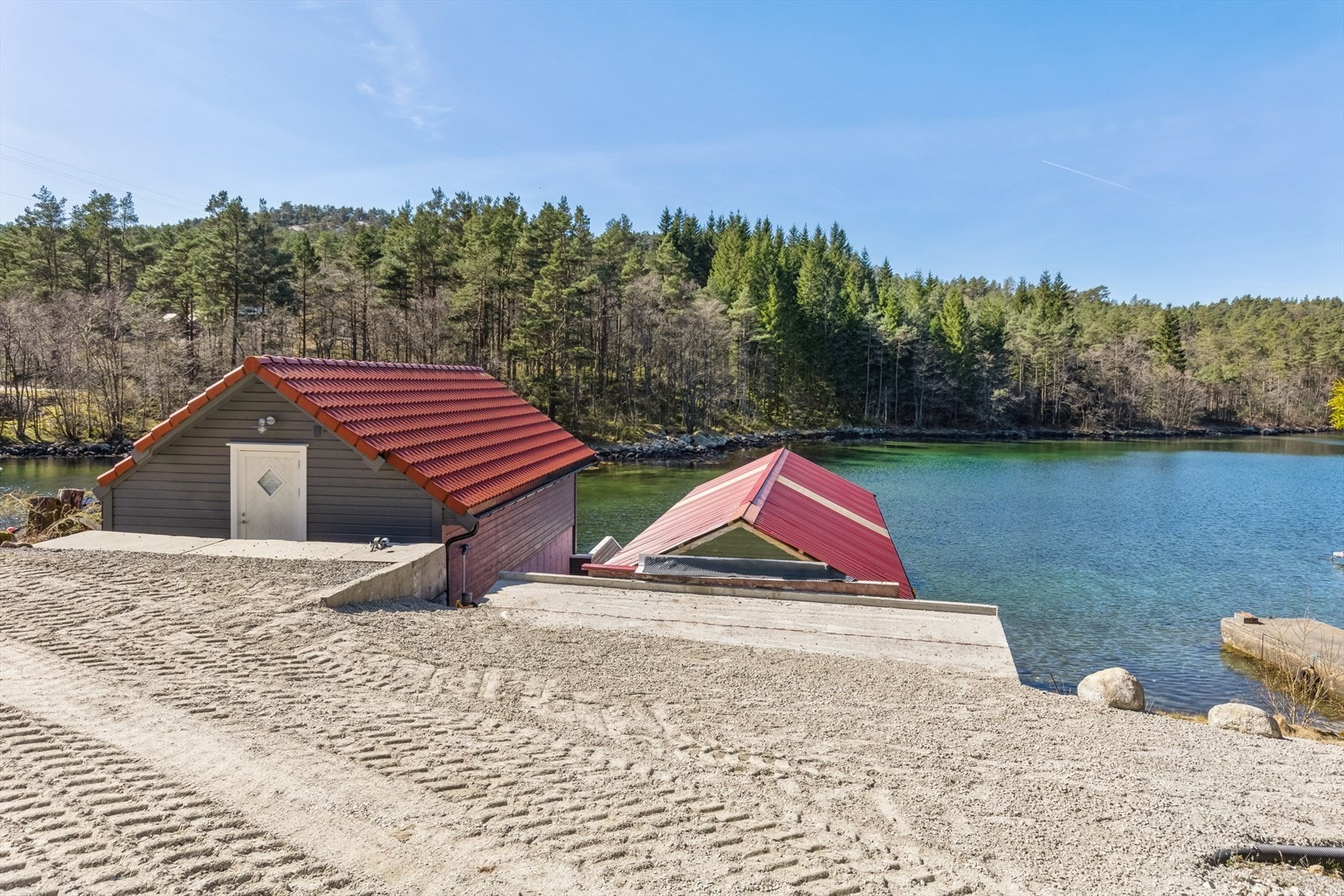 Det er nylig planert på oppsiden av nausttomten for full utnyttelse. Galleribilde