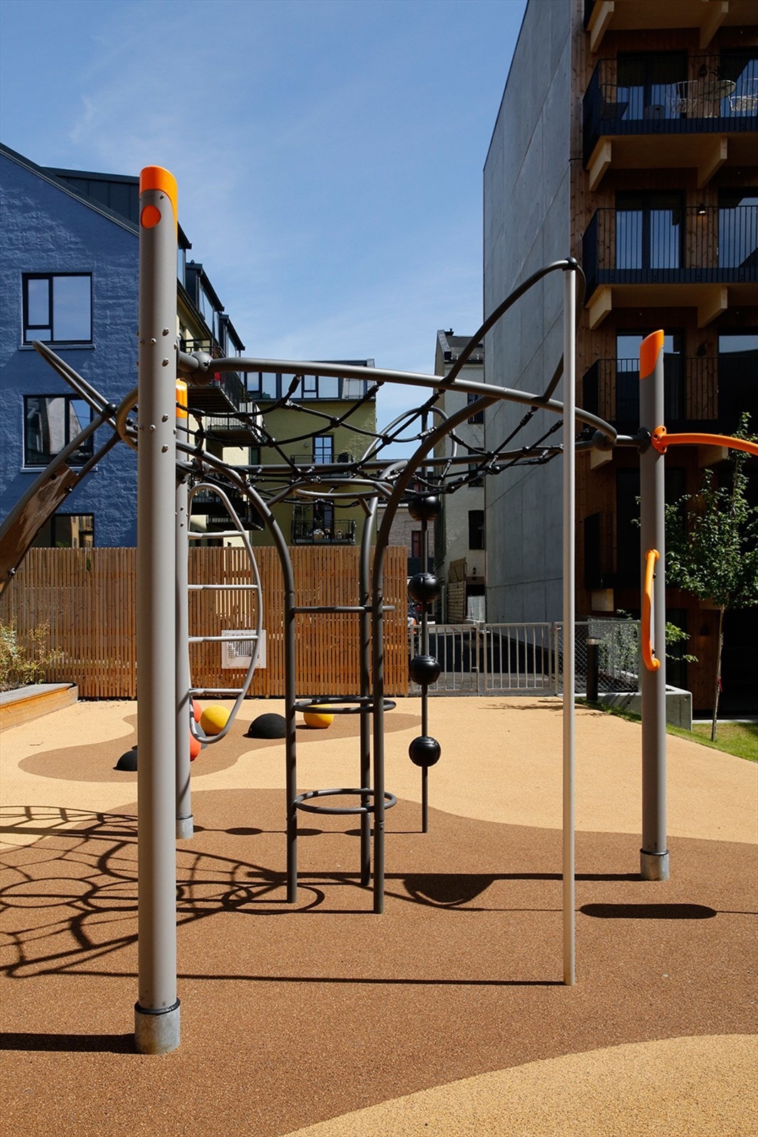 Bakgårdsbilde. Galleribilde