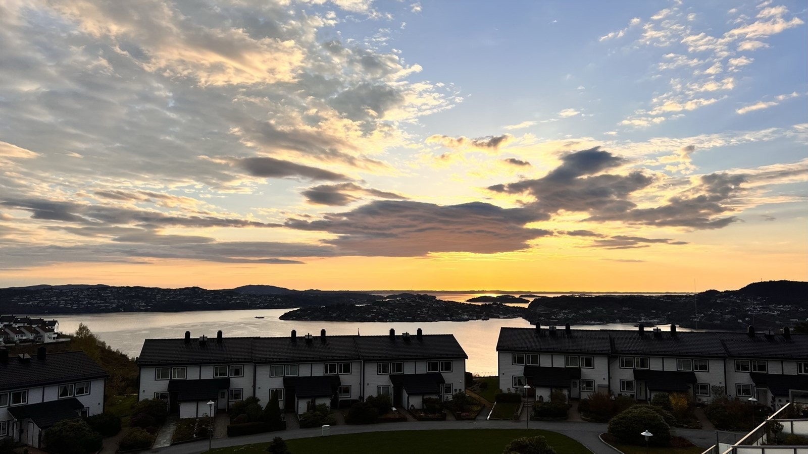 En herlig utsiktsleilighet sentralt i Bergen vest. Galleribilde