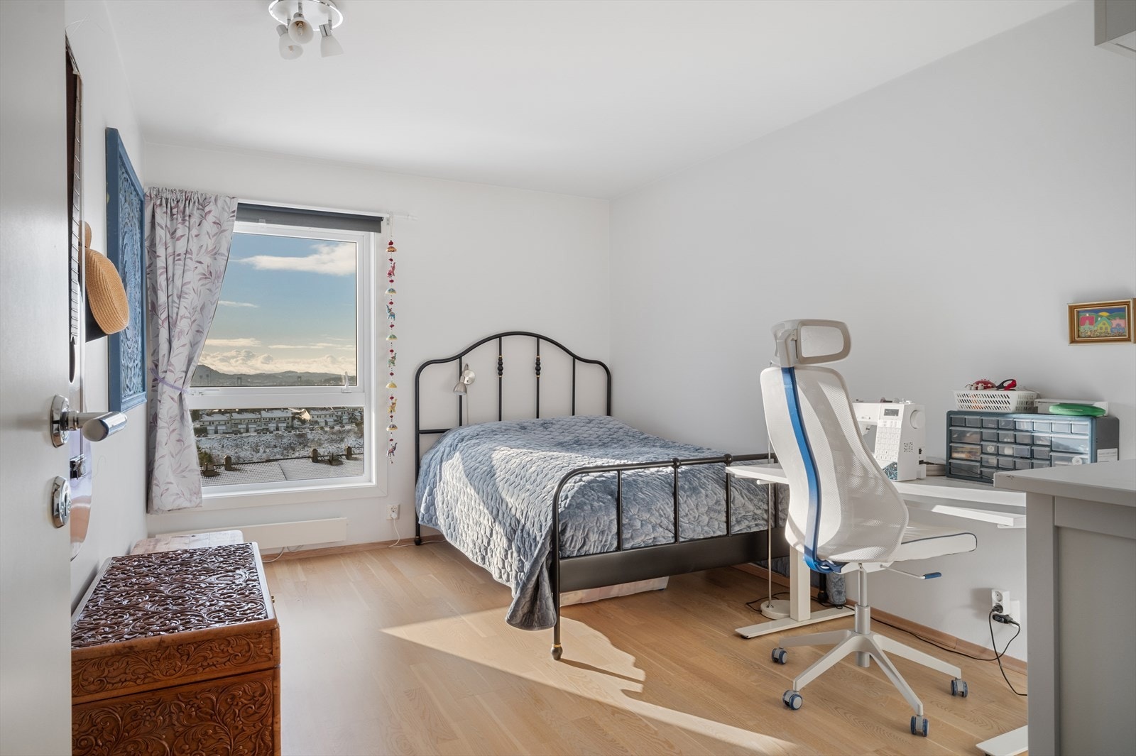 Soverommene er ca. like store og måler 12,2 m² og 13 m². Galleribilde