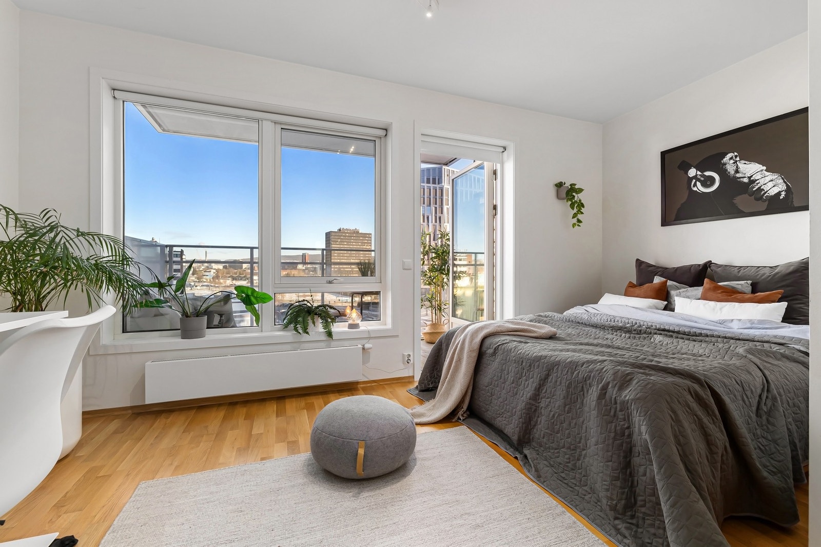 Utgang fra hybel til balkong på 5 kvm Galleribilde