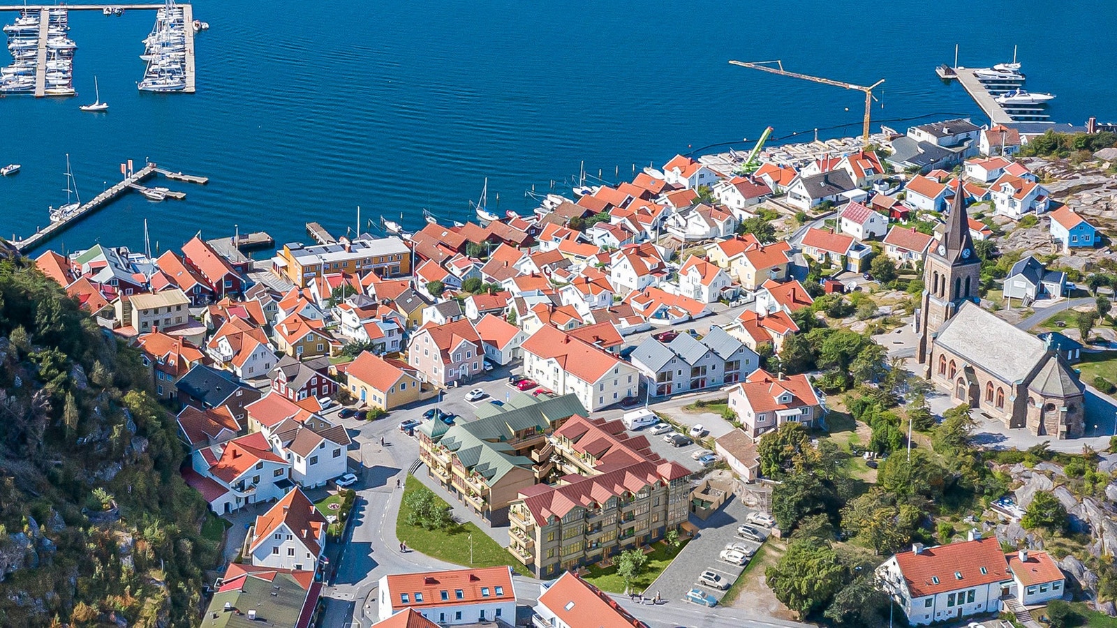 Vackraste byggnaden mitt i pittoreska Fjällbacka. Galleribilde