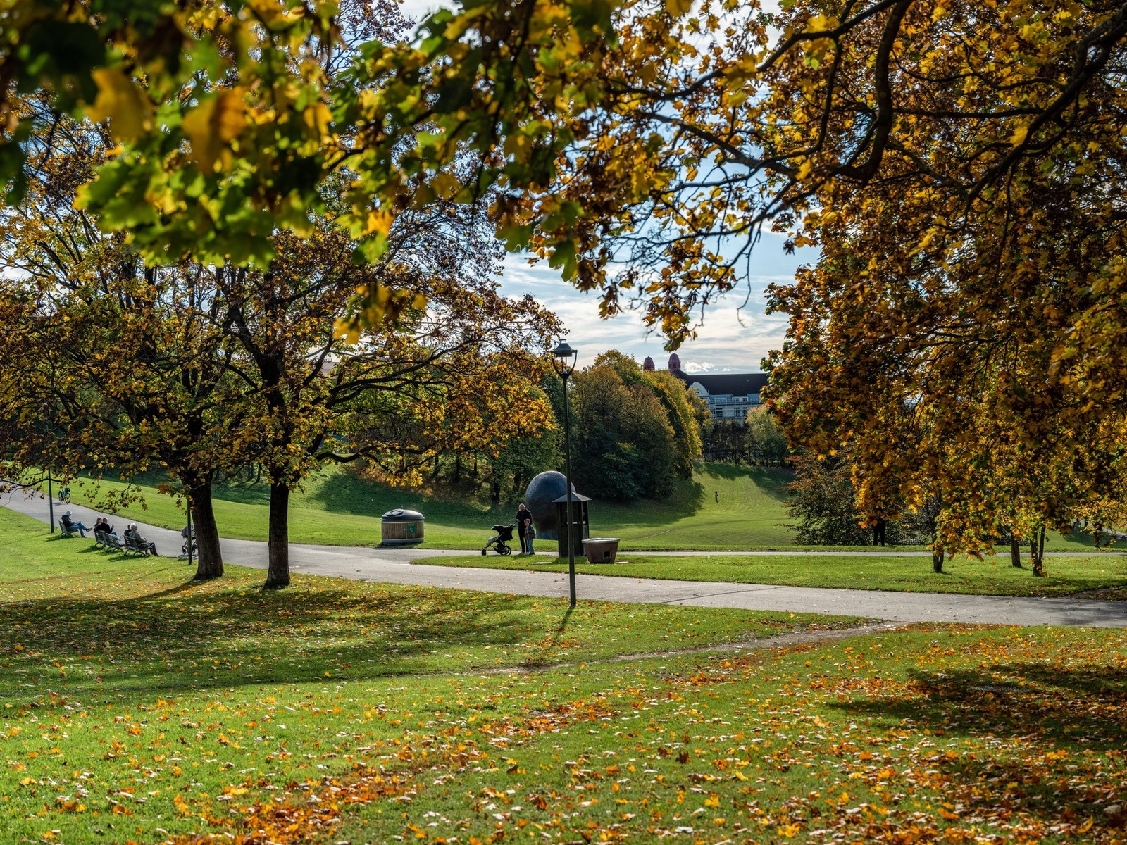 Torshovdalen er også en kjær venn gjennom sommerhalvåret. Galleribilde