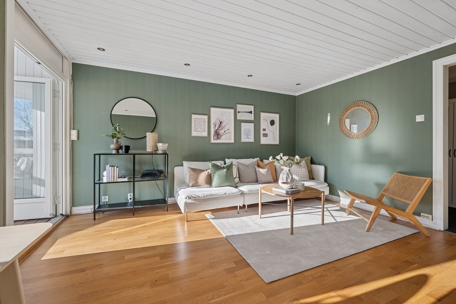 Leiligheten byr på en møbleringsvennlig stueavdeling. Galleribilde