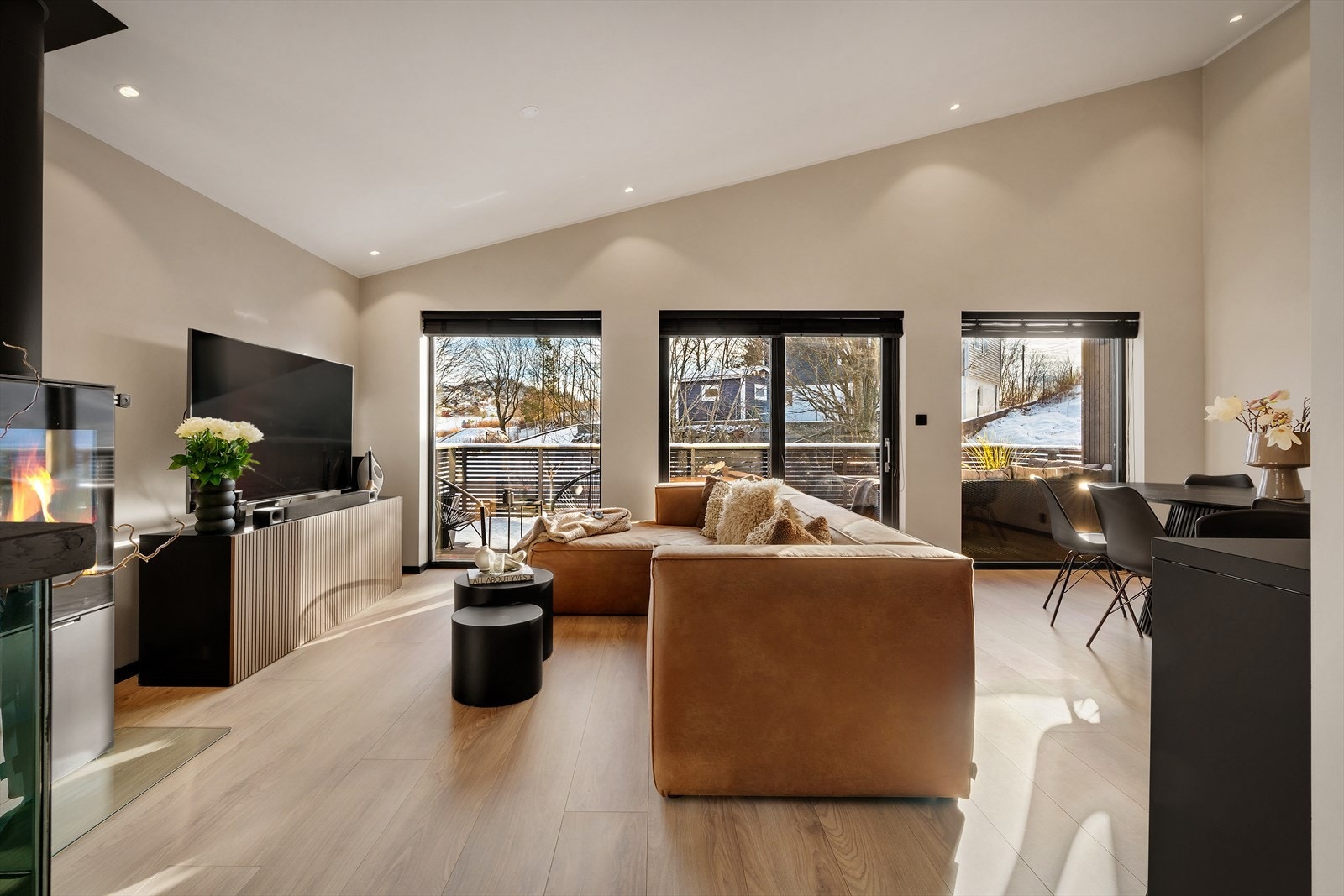 - Stue/kjøkken måler 40,9m² og har en åpen løsning som sørger for en optimal arealutnyttelse - Galleribilde