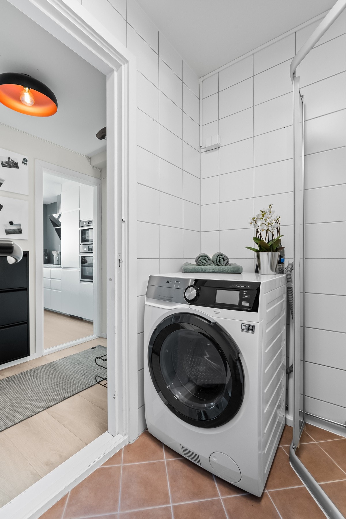 Det er ellers gulvvarme på badet og opplegg for vaskemaskin. Galleribilde