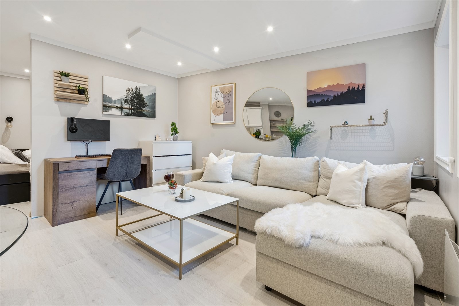 Velkommen til Kringsjåveien 8 - En svært trivelig og oppgradert leilighet med sentral beliggenhet på Laksevåg! Galleribilde