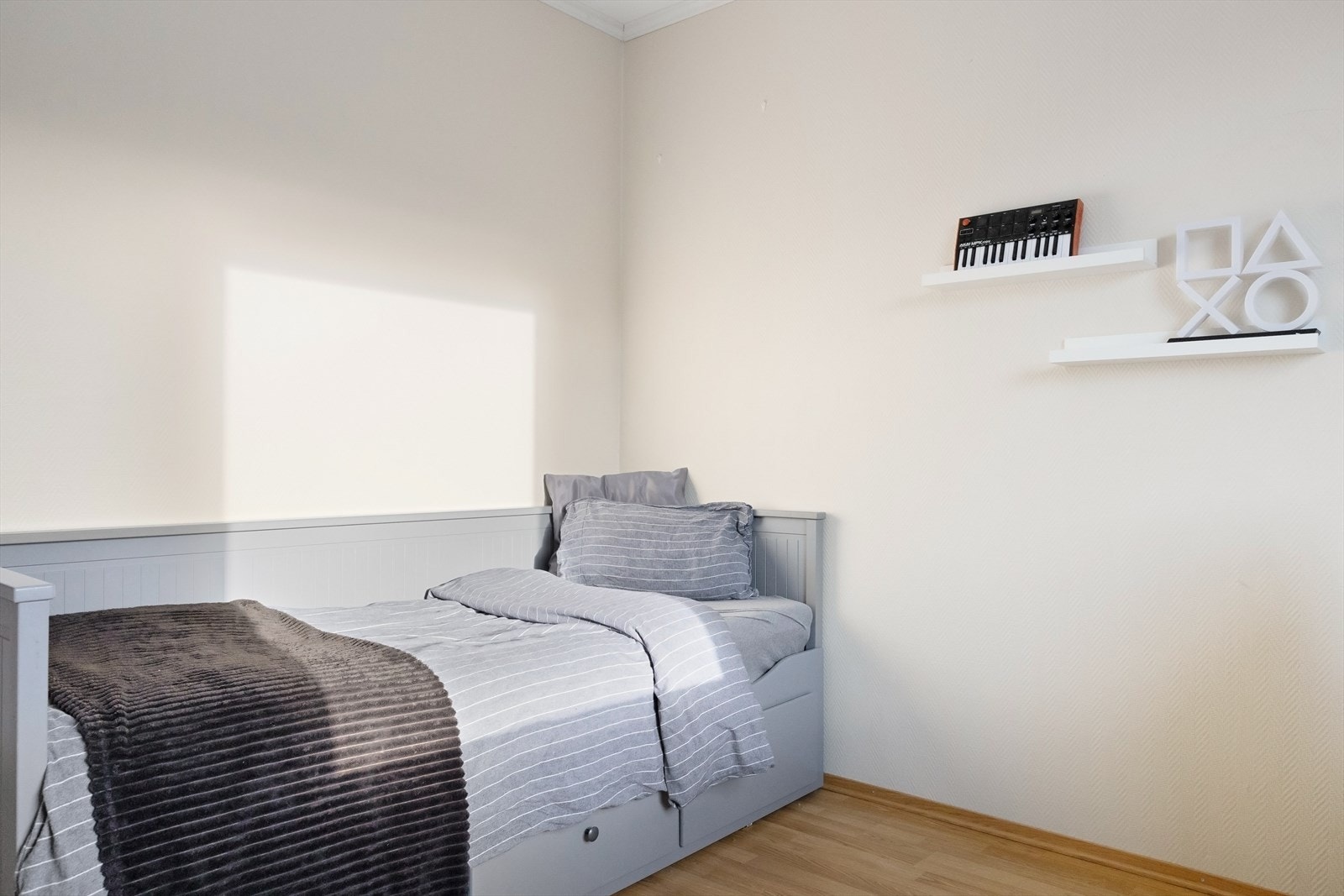 Soverommene er på henholdsvis 10 og 11 m² Galleribilde