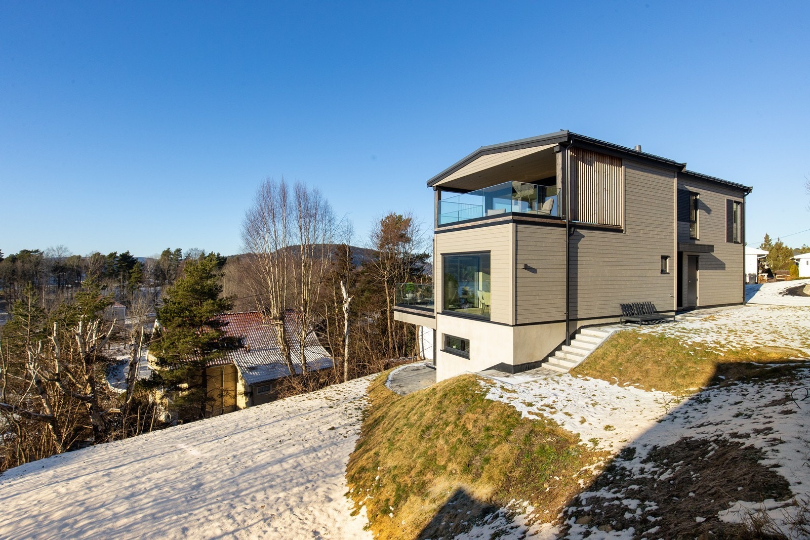 Fasaden sett fra sydøst. Galleribilde