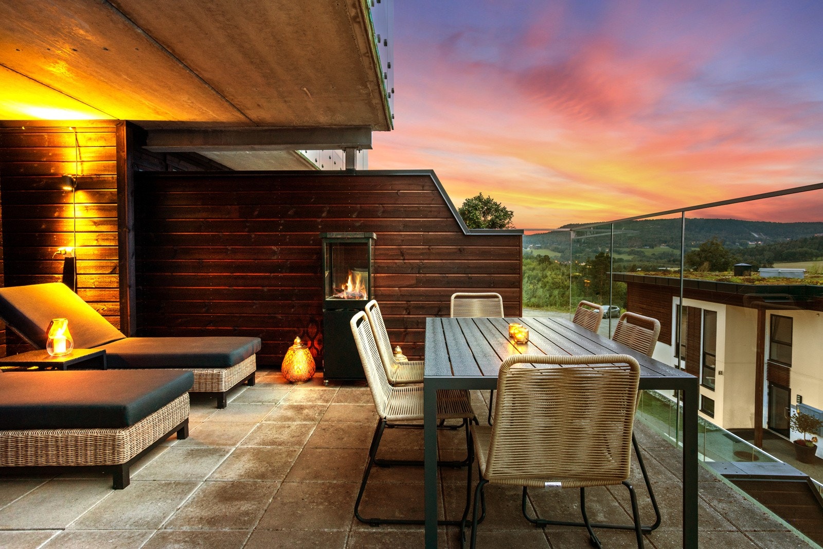 Kveldsstemning fra terrassen Galleribilde