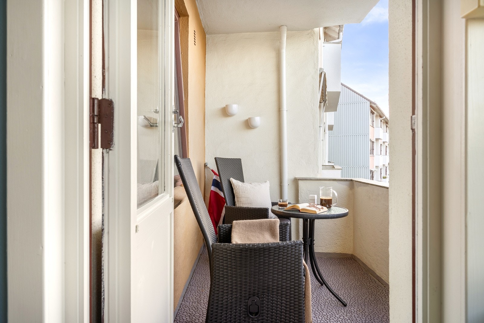 Her er det og plass til en liten sittegruppe. Galleribilde