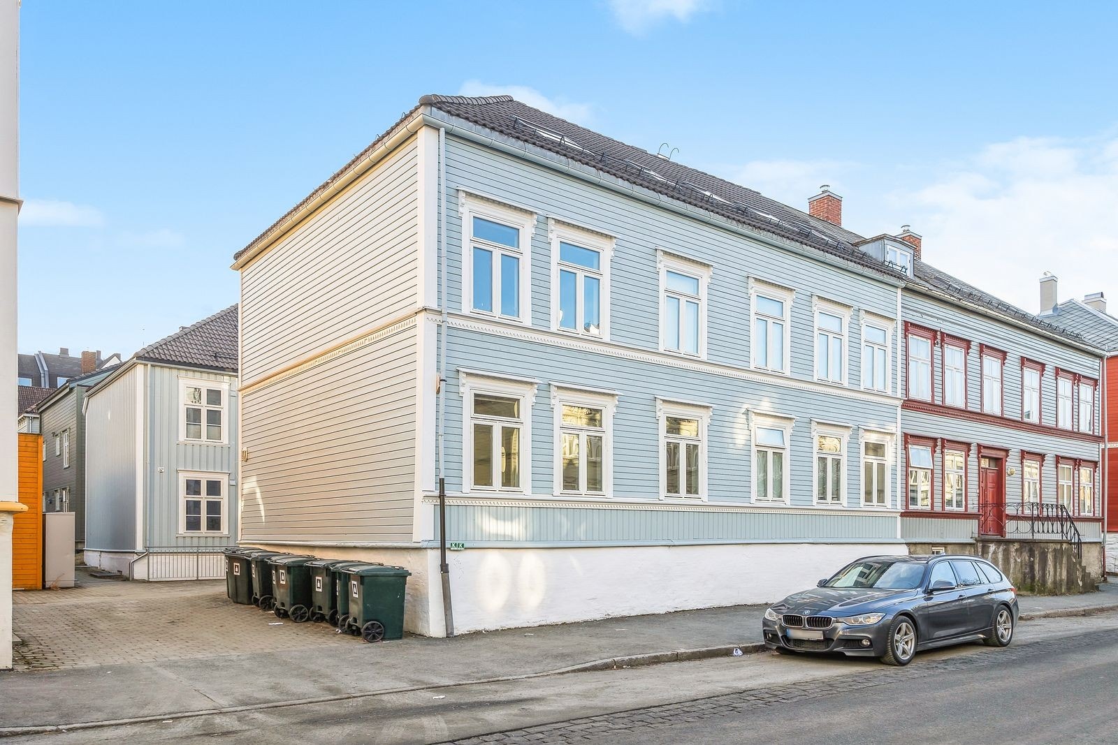 Velkommen til Kirkegata 57 A - Sjarmerende 3-romsleilighet med sentral beliggenhet. Galleribilde