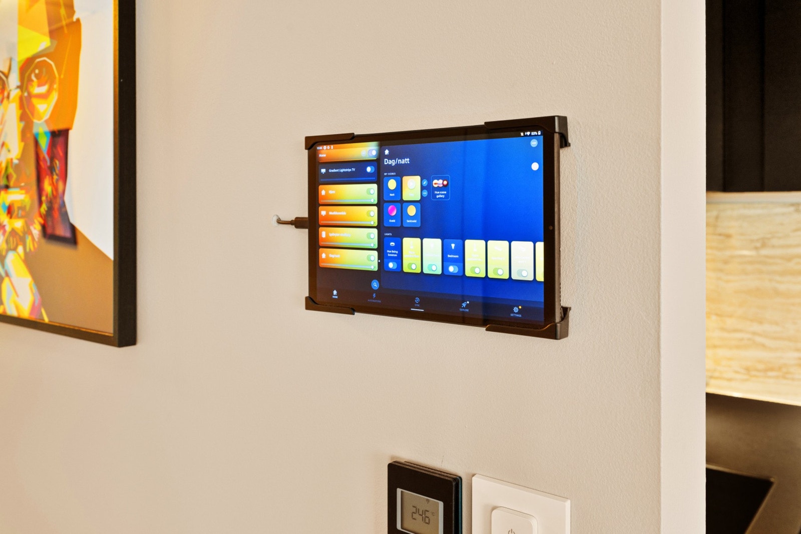 Smartbelysning som styres via app og panel. Galleribilde