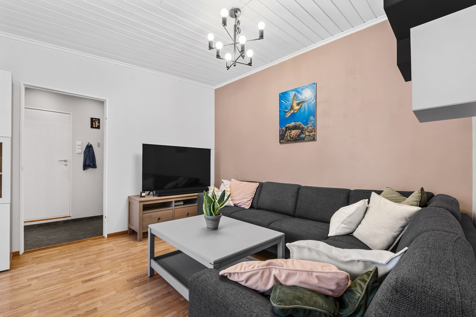 Telia leverer internett(fiber) og tv-tjenester som er inkludert i husleie Galleribilde