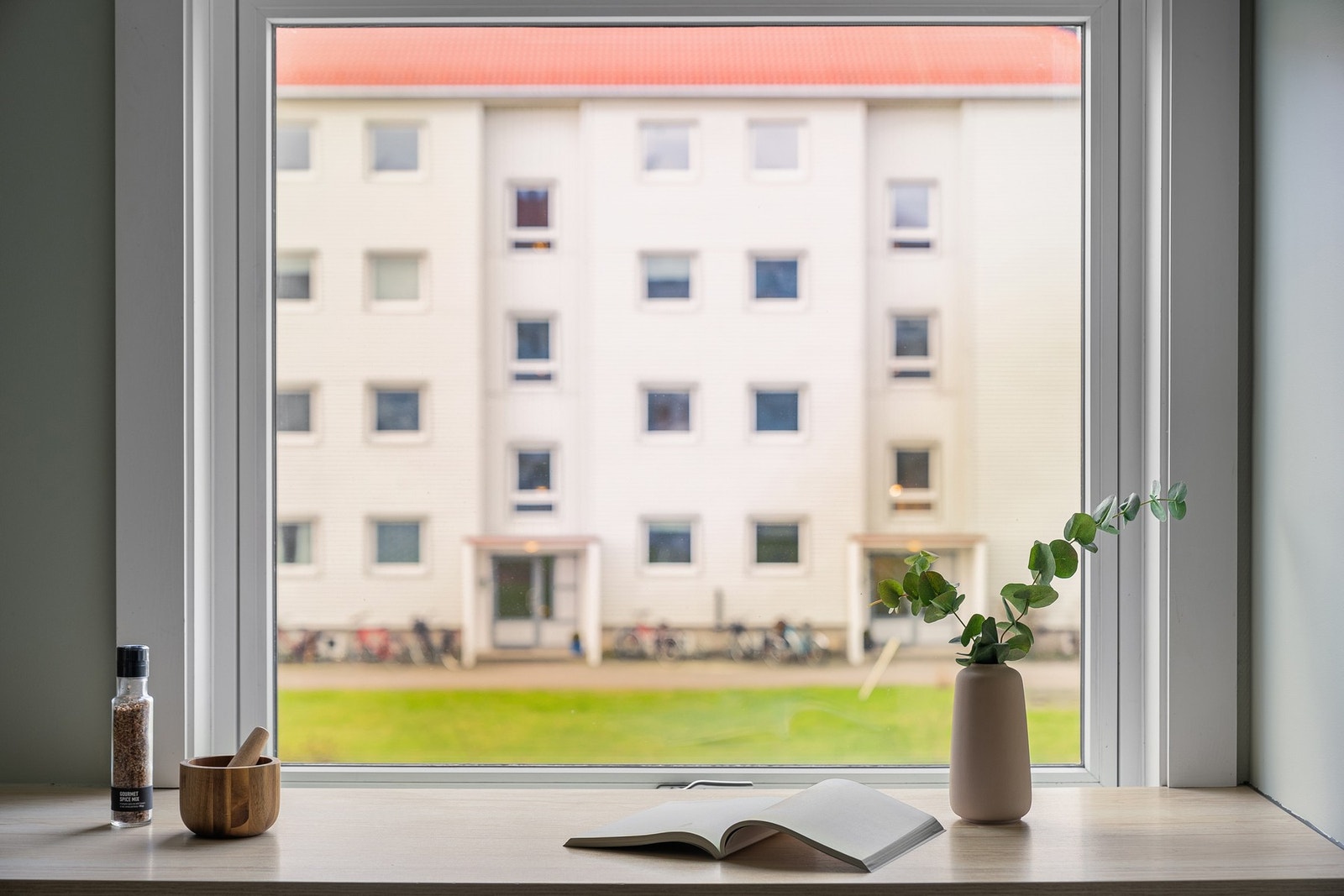 fra kjøkkenvinduet Galleribilde