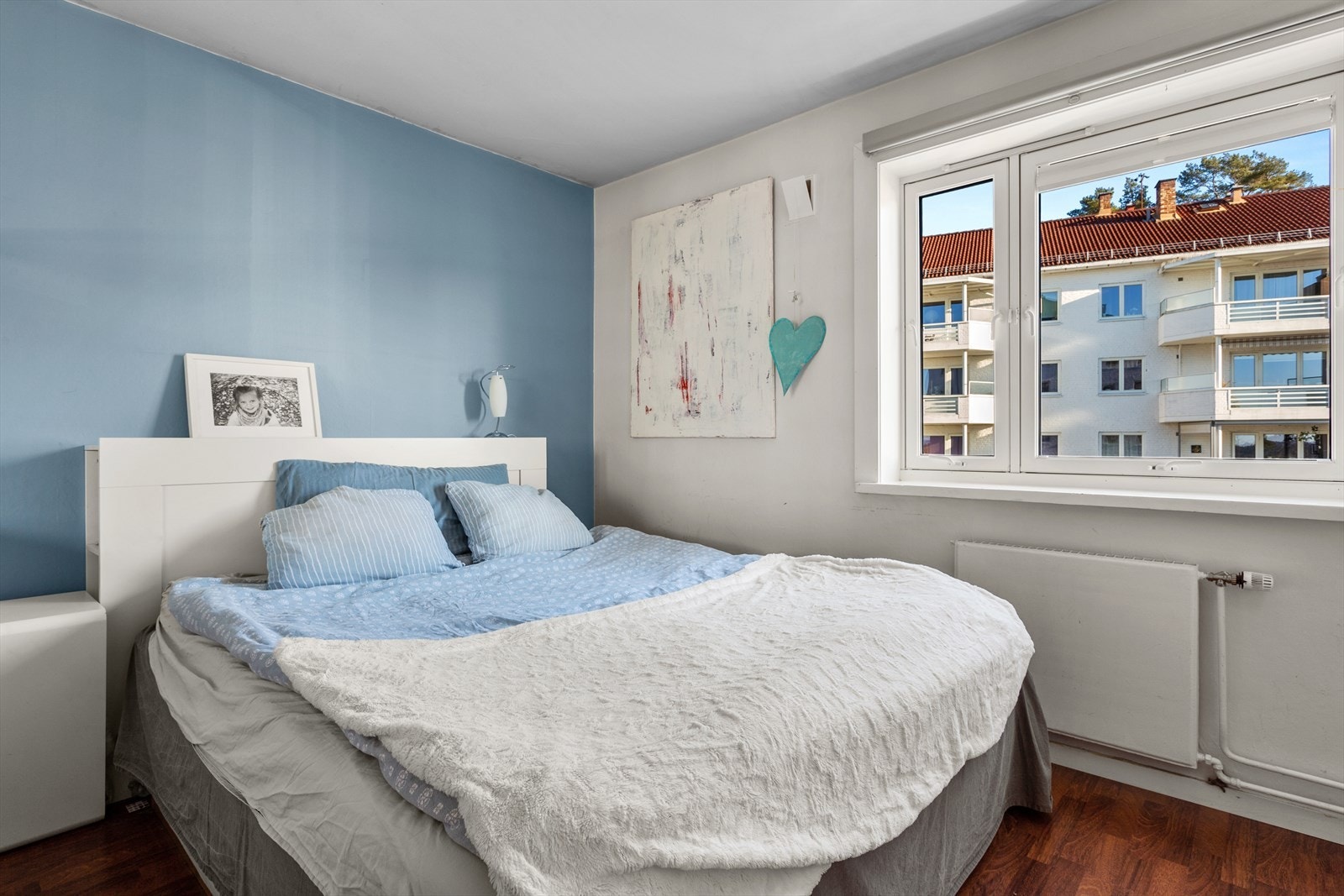 Til sammen inneholder boligen tre soverom. Galleribilde