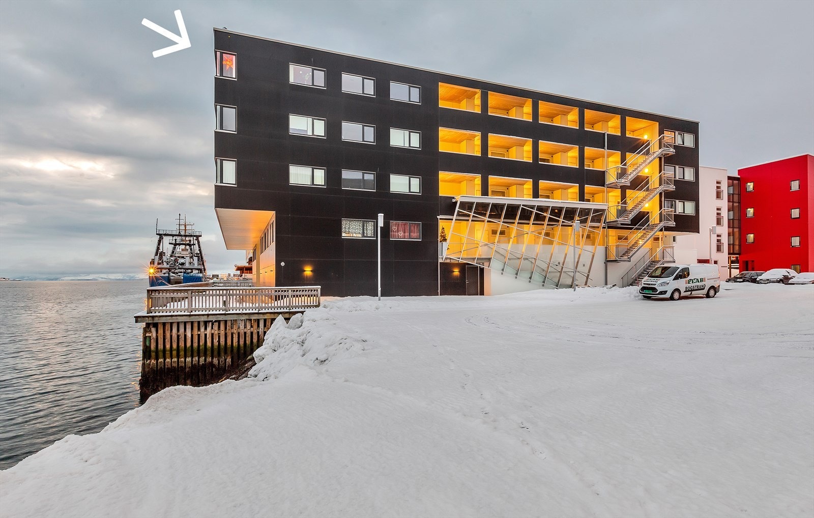 Leiligheten er beliggende i øverste etasje helt ytterst Galleribilde