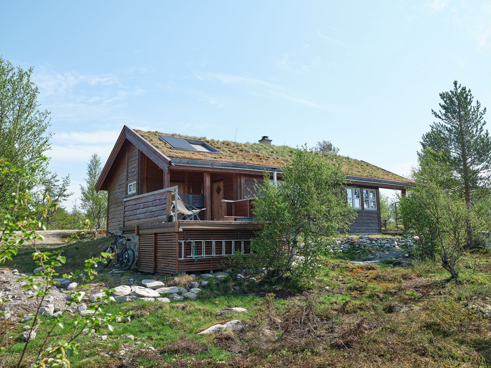 Fritidsboligen ligger skjermet og usjenert til. Galleribilde