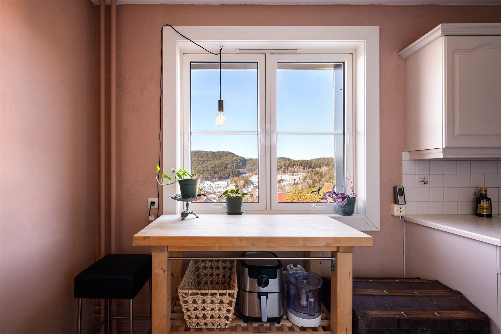 Her er det perfekt å innrede med et frokostbord. Galleribilde