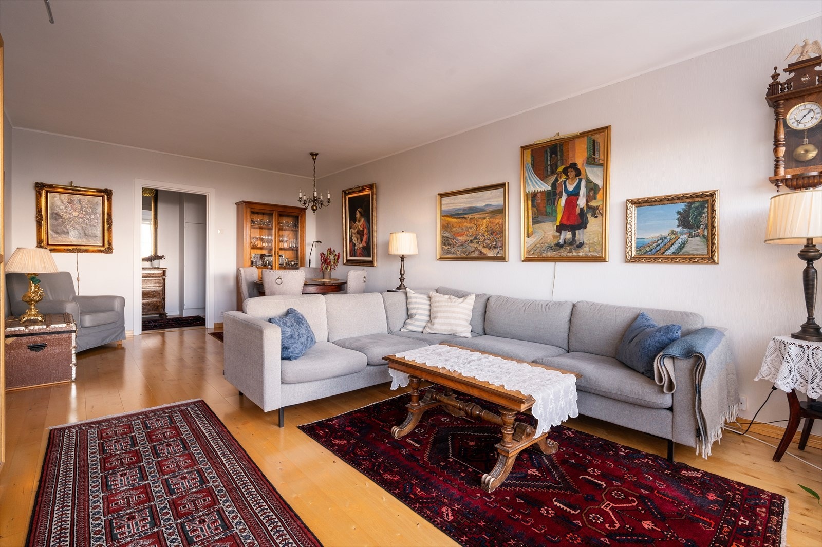 Takhøyden er målt til 2,49 meter. Galleribilde
