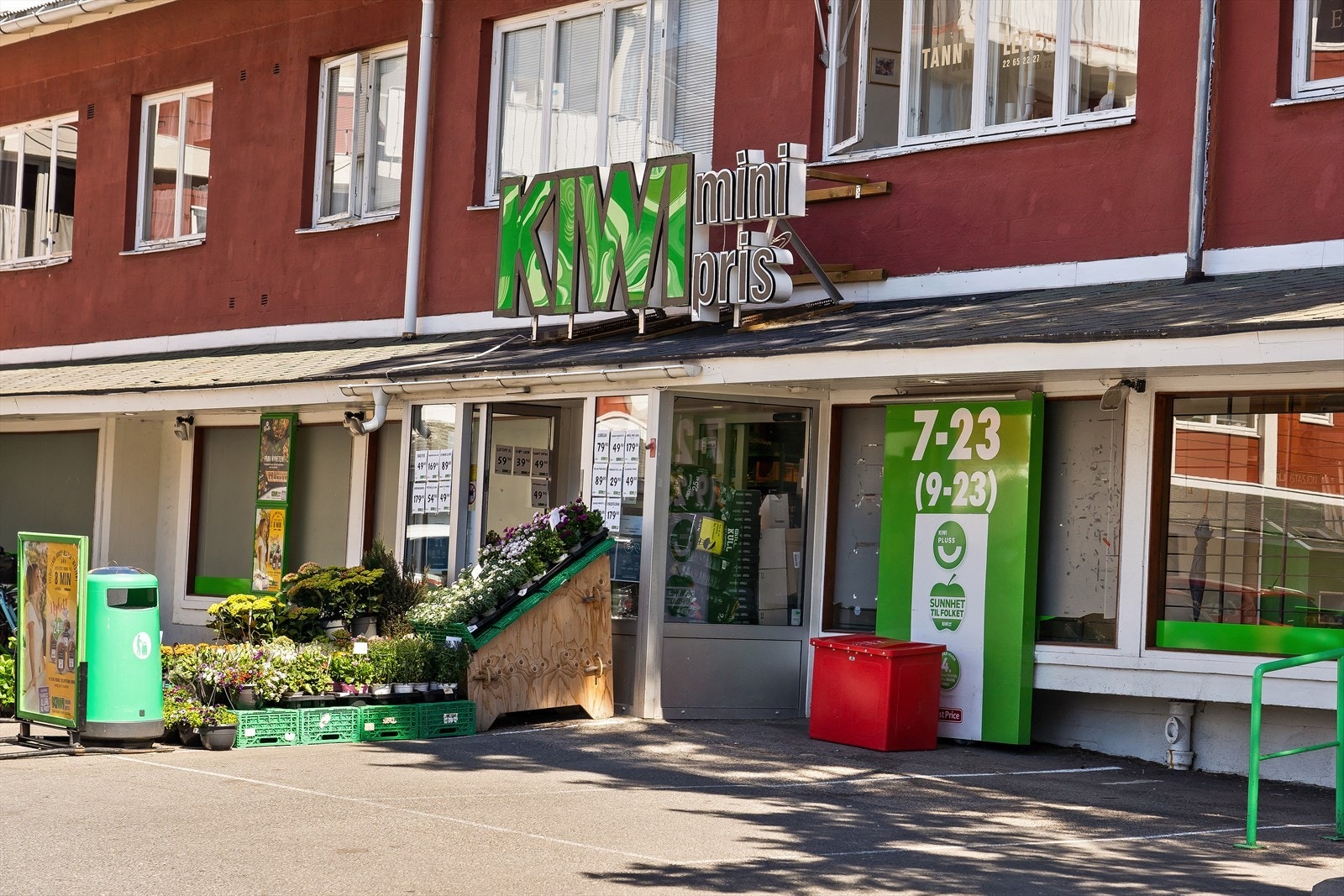 Det er umiddelbar nærhet til Kiwi på Tonsenhagen Galleribilde