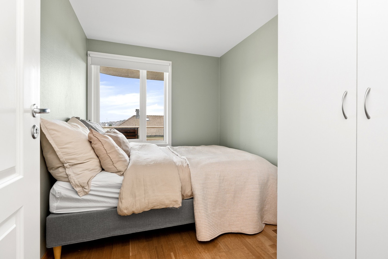 - Soverom 2 | Er du student? Da er det fint å kunne leie ut det ene rommet til for eksempel en medstudent - Galleribilde